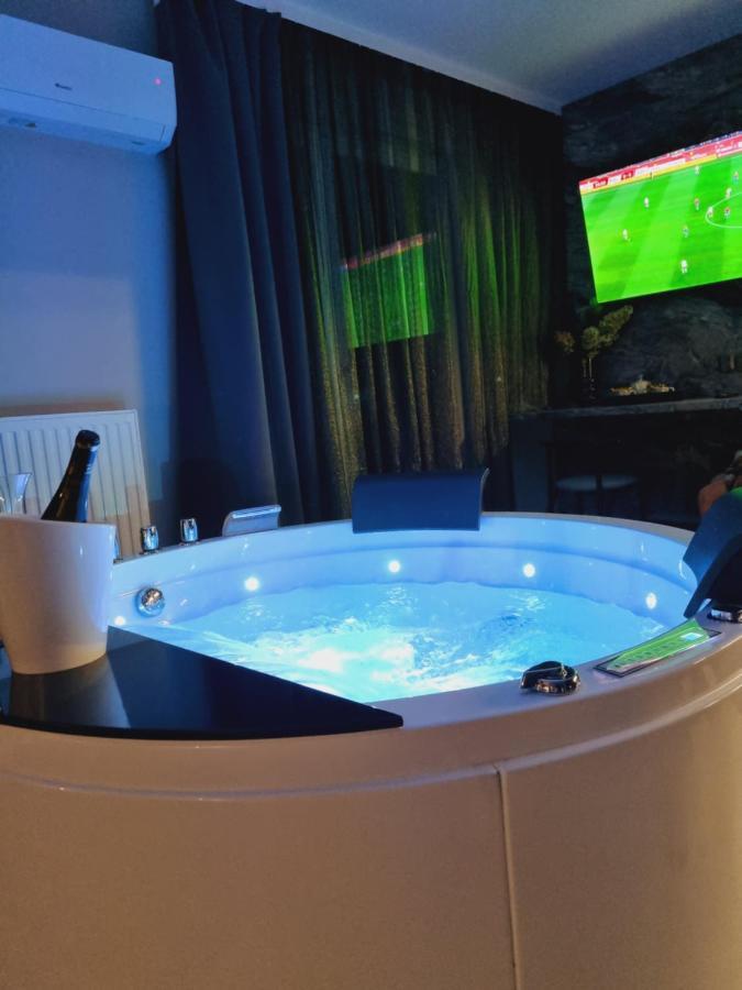 Apartament Jacuzzi Cracóvia Exterior foto